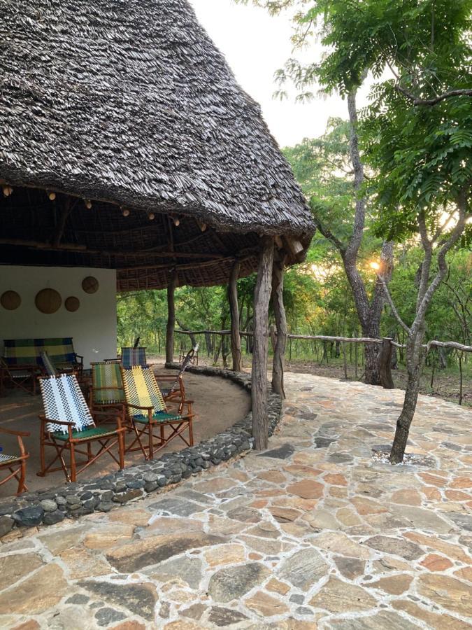 Lemara Eco Camp Hotel Kisaki Екстериор снимка